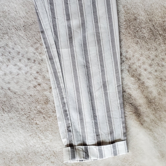 SOLD Thread & Supply paper bag pants - Picture 4 of 13